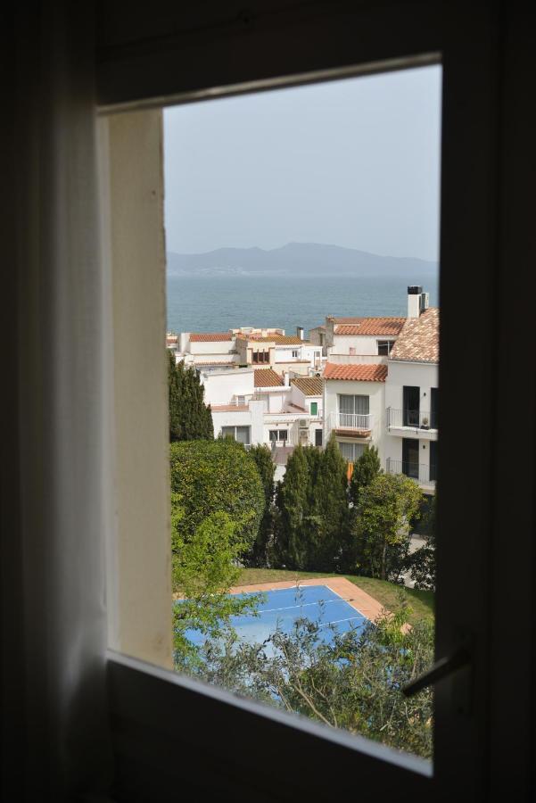 L'escala Vista Mar Apartment *